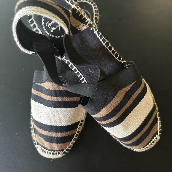 TONI PONS- closed toe espadrille/overlapping stretchy straps, slingback strap - Picture 2 of 11